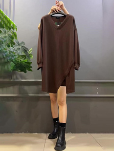 胖妹妹2 宽松V领休闲简约风ins春秋季 遮肉打底衫 T恤女 300斤超大码