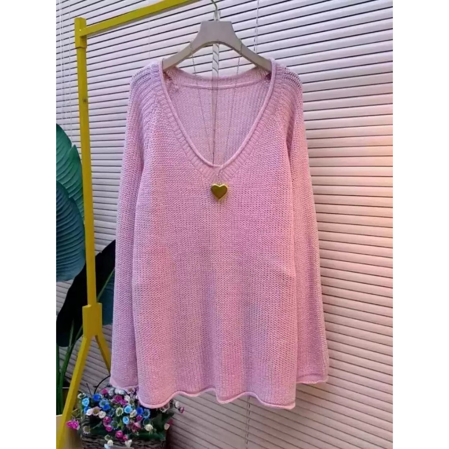 温柔风V领镂空纯色针织衫女套头显瘦遮肚中长款长袖毛衣300斤大码,女装/女士精品,毛针织衫,淘宝优惠券,粉丝福利购,淘宝优惠卷