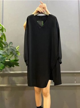 宽松中长款V领休闲打底长袖上衣