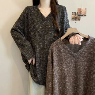 打底超大码 上衣宽松气质纯色中长款 V领遮肉长袖 胖MM300斤秋冬新款