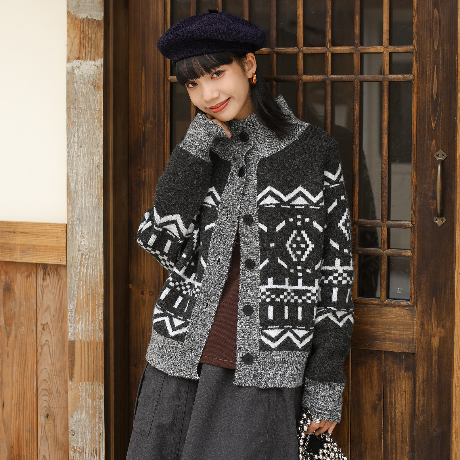 inkday日系轻复古提花毛衣外套女 翻领单排扣落肩秋冬印花针织衫