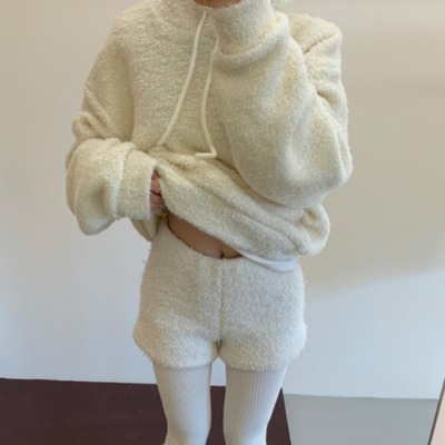 韩国东大门冬季新款 连帽羊羔毛加厚卫衣上衣+百搭休闲短裤 2件套