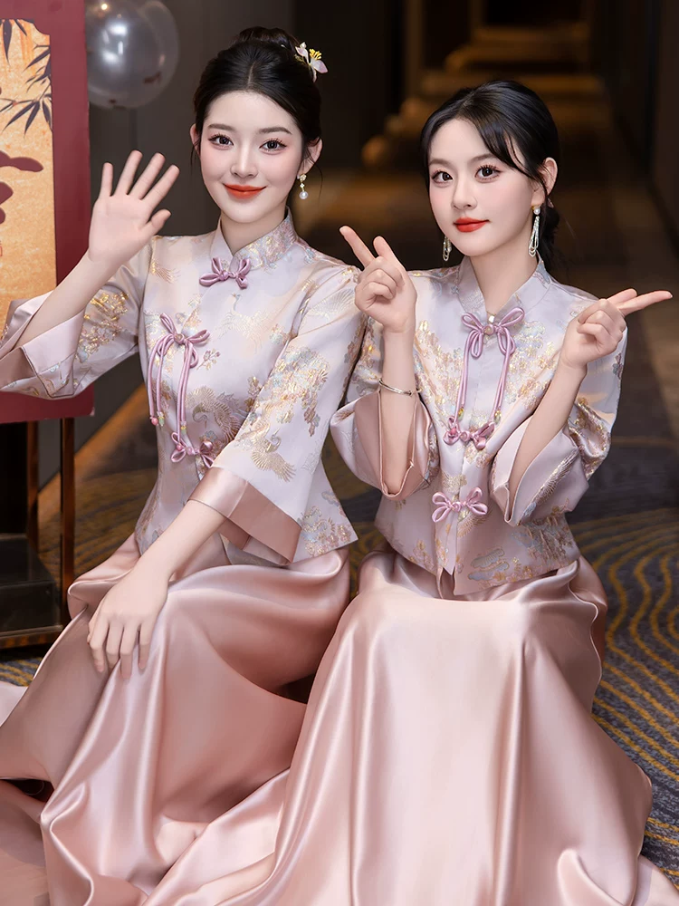 新中式伴娘服2025秋冬新款婚礼显瘦旗袍复古中国风姐妹团礼服女