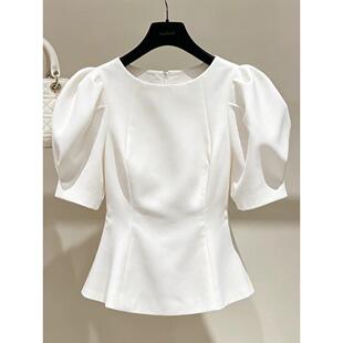 白色泡泡袖上衣女款2026新款法式小资漂亮高级感减龄洋气掐腰衬衫
