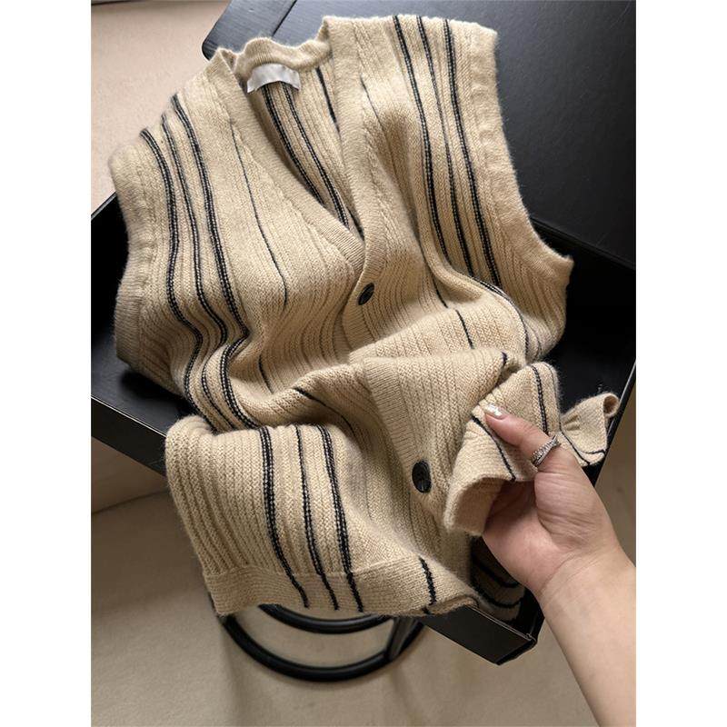 CHao级推荐！杏色条纹山羊绒针织马甲女早秋2025新款无袖背心开衫