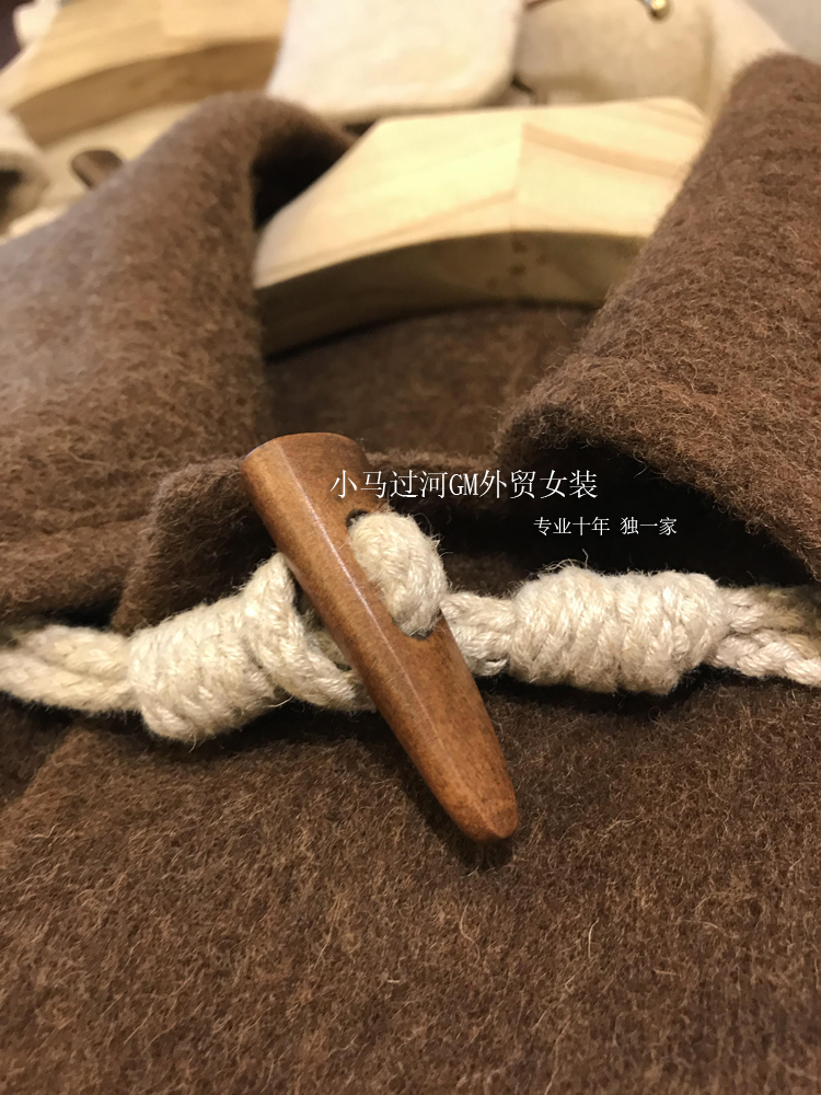 重磅！无可挑剔的穿搭~进口澳洲羊毛浣熊毛H型牛角扣中长款大衣女