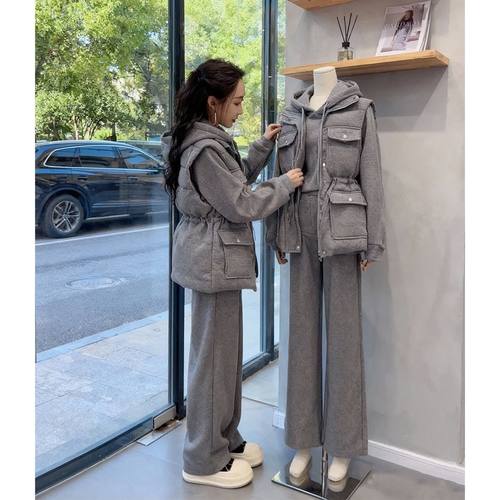 欧货减龄连帽加绒卫衣外套搭配棉马甲高腰阔腿裤三件套女2025新款