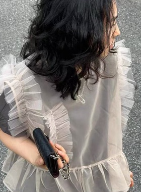 CHAO级推荐！灰色拼接薄棉T恤小个子短款宽松荷叶边网纱罩衫背心