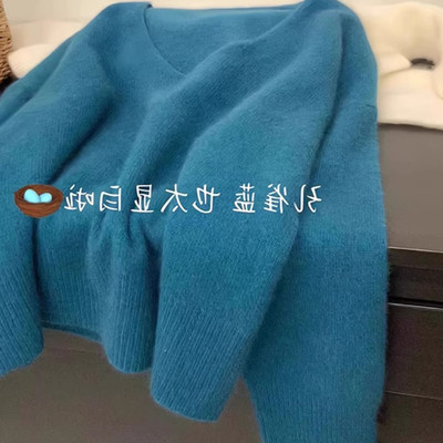 浣熊绒蓝色v领毛衣针织衫女秋冬外穿宽松慵懒风软糯短款套头上衣