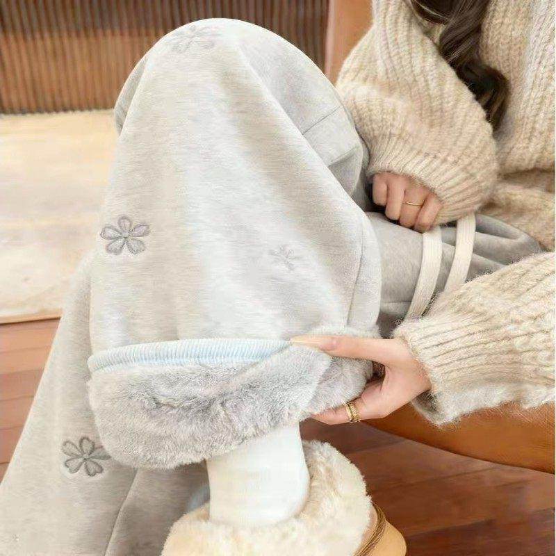 牛X货 巨炸裂！灰色刺绣直筒休闲裤女冬季松紧高腰宽松抽绳休闲裤,女装/女士精品,大码裤装,淘宝优惠券,粉丝福利购,淘宝优惠卷