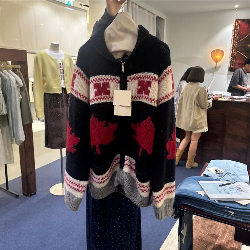 秒收!黑色复古枫叶拉链羊毛毛衣女2025秋冬新款宽松针织开衫外套