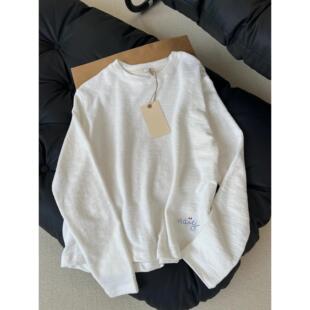 闭眼入系列！白色下摆刺绣T恤衫女春夏新款韩系超舒服轻绵打底衫