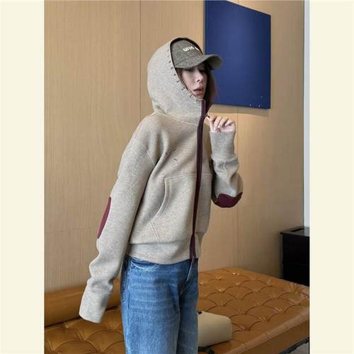 2025秋季简约百搭休闲风上衣美式复古慵懒chic燕麦色连帽卫衣外套