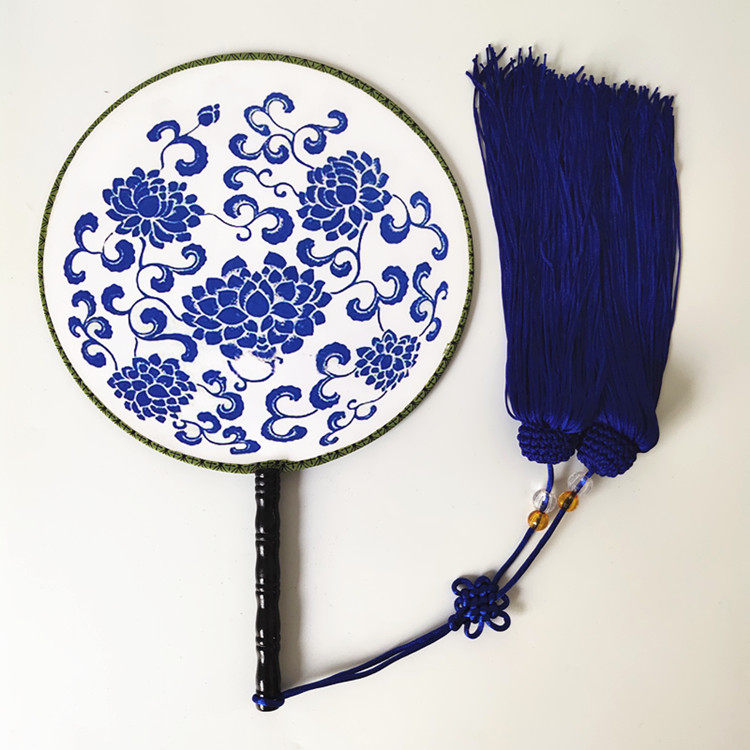 团扇青花瓷舞蹈中国风长坠扇子琴台古韵圆扇夕阳红古风双面蓝色