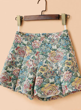 显腿长黄色油画山茶花精致绣花短裤女夏外穿高腰裤裙宽松阔腿裙裤