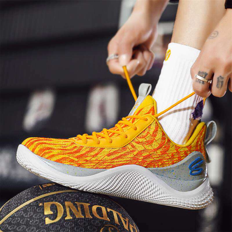 库里10代篮球鞋9岁男孩夏天透气网面儿童小码低帮战靴女跑鞋中考