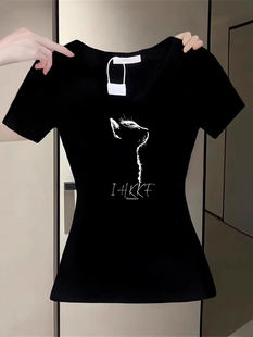 v领小猫印花短款上衣女生夏季时尚重磅正肩辣妹修身掐腰短袖t恤衫