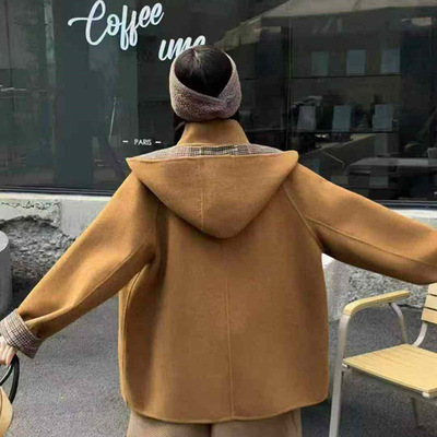韩系慵懒风连帽毛呢外套