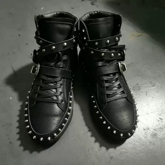 Slp-Y3Gvc European and American Trendy Classic First-Layer Cowhide Breathable Studded Sneakers Rivet High-Top Martin Boots