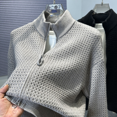 菠萝纹纯色拉链开衫男针织衫