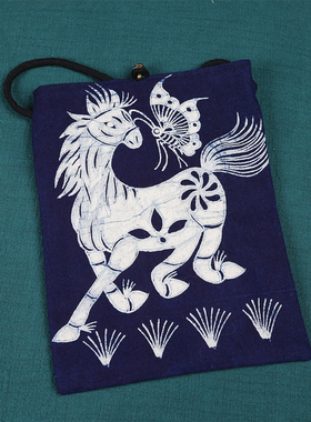 春风屿民族风手工蜡染马年图案斜挎包女手机包零钱包布包儿童包19