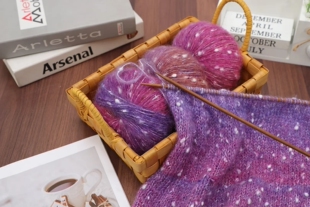 渐变雪花点真丝马海毛彩虹糖豆彩点马海羊毛摇粒绒软糯绿色毛线团