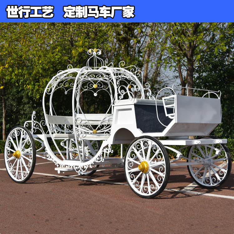 南瓜马车电动四轮马车景区接客