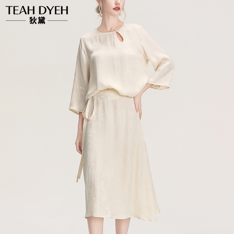 新中式国风高级感提花镂空天丝衬衫上衣系带半身裙茶服套装两件套