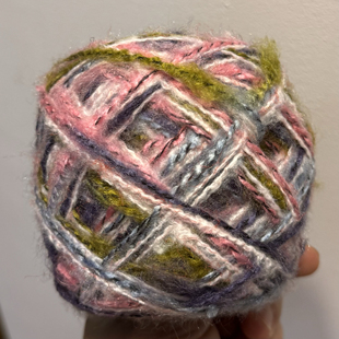 法式粉色蛇院风手编高比例羊毛手混线外套衣服包围巾帽子毛线团