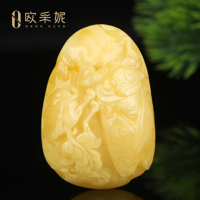 欧采妮蜜蜡吊坠【珍藏金蝉雕刻件】天然原石琥珀白花满蜜挂坠孤品