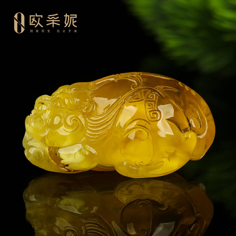 蜜蜡吊坠【珍藏孤品貔貅】天然原石琥珀鸡油黄满蜜毛衣挂链俄料
