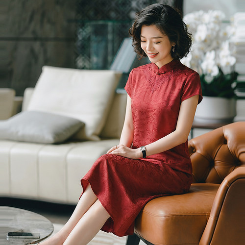 雅颂高端女装婚宴100%桑蚕丝连衣裙2026款妈妈礼服真丝改良旗袍裙