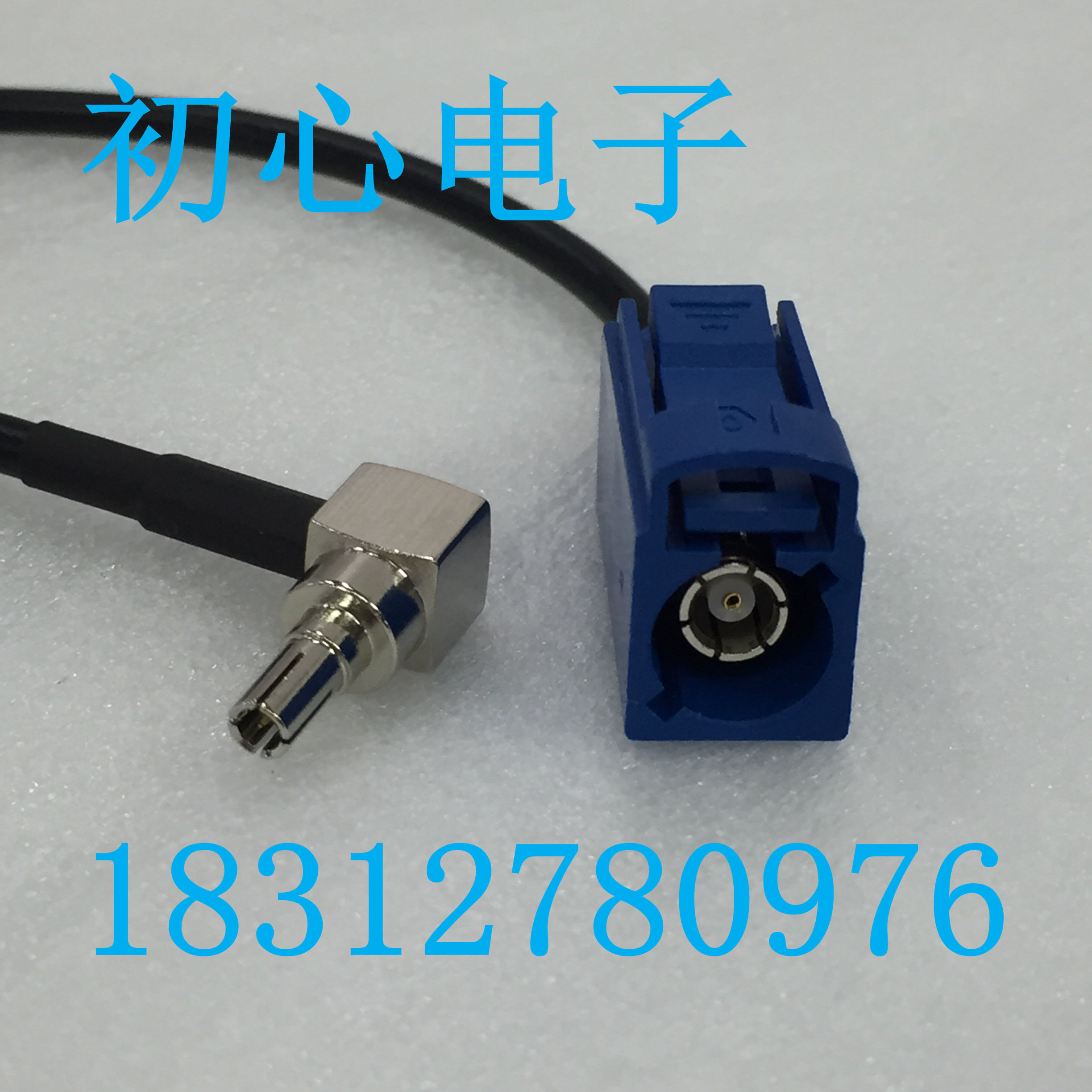 CRC9公弯头转车载SMB蓝色母头连接线 FAKRA C型母头转CRC9射频线