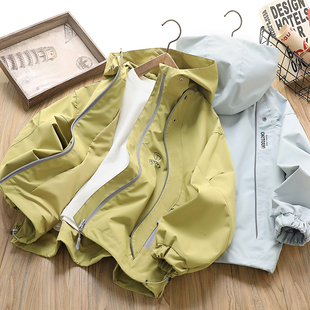 男童外套春秋装 儿童连帽户外冲锋衣中大童帅气防风上衣潮 2025新款