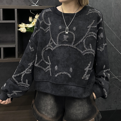 重工烫钻小熊短款卫衣女