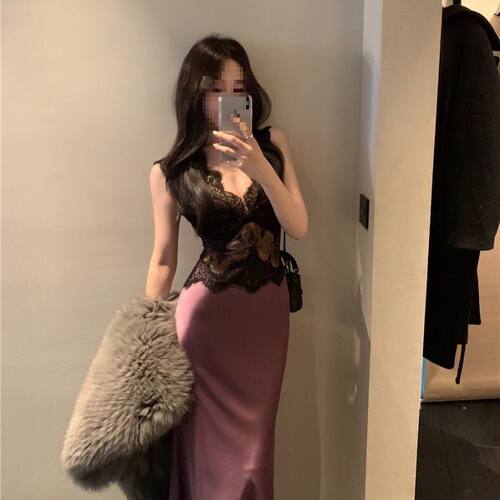 yuni妮妮紫色蕾丝背心拼接连衣裙