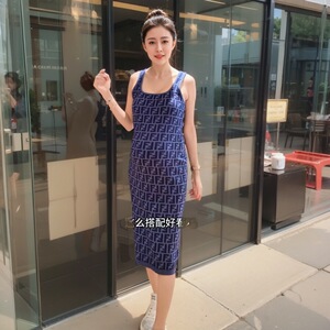 宋玉xi同款宝蓝色千鸟格字母吊带连衣裙T恤连衣裙立体浮雕针织新