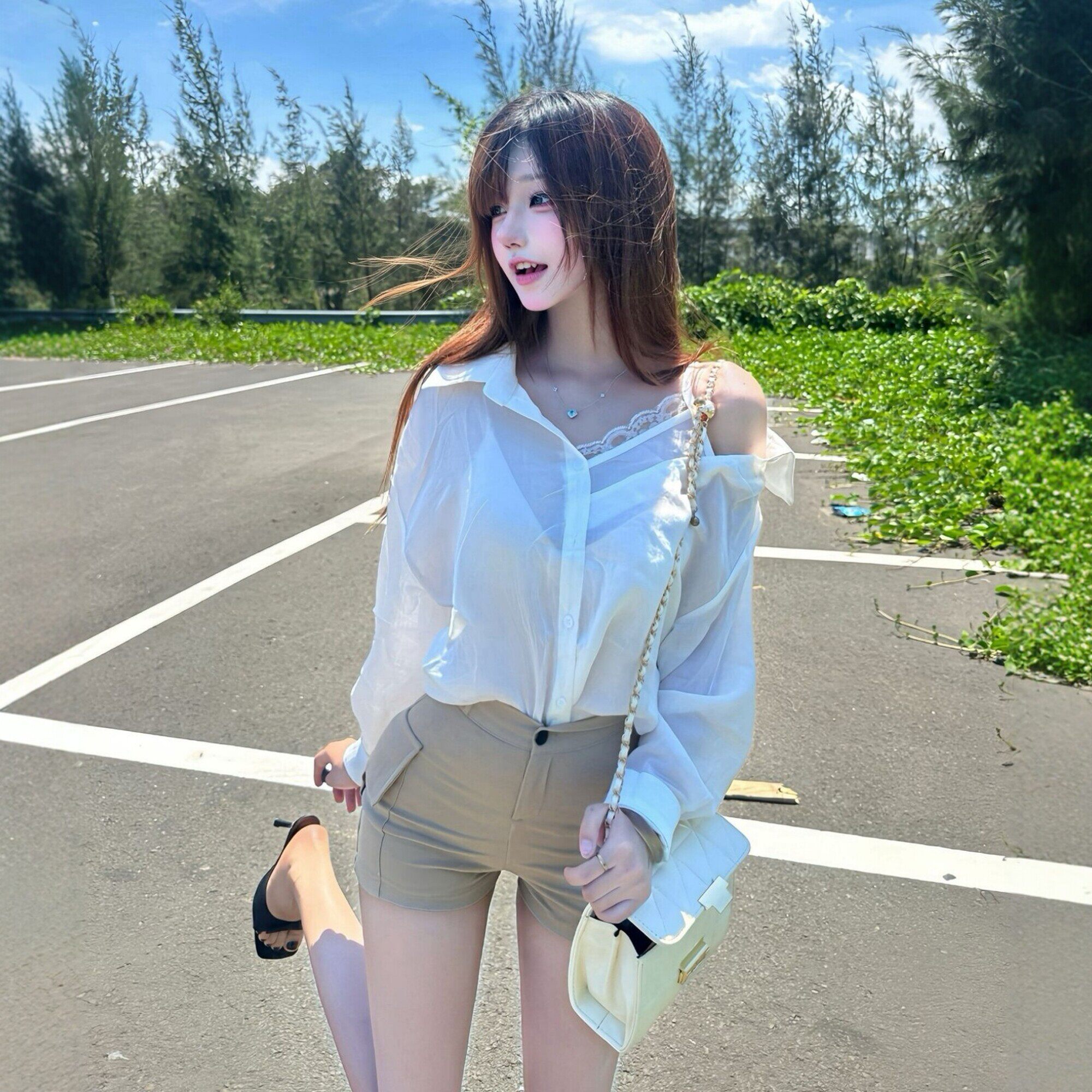 性感假两件露肩拼接衬衫女白色潮