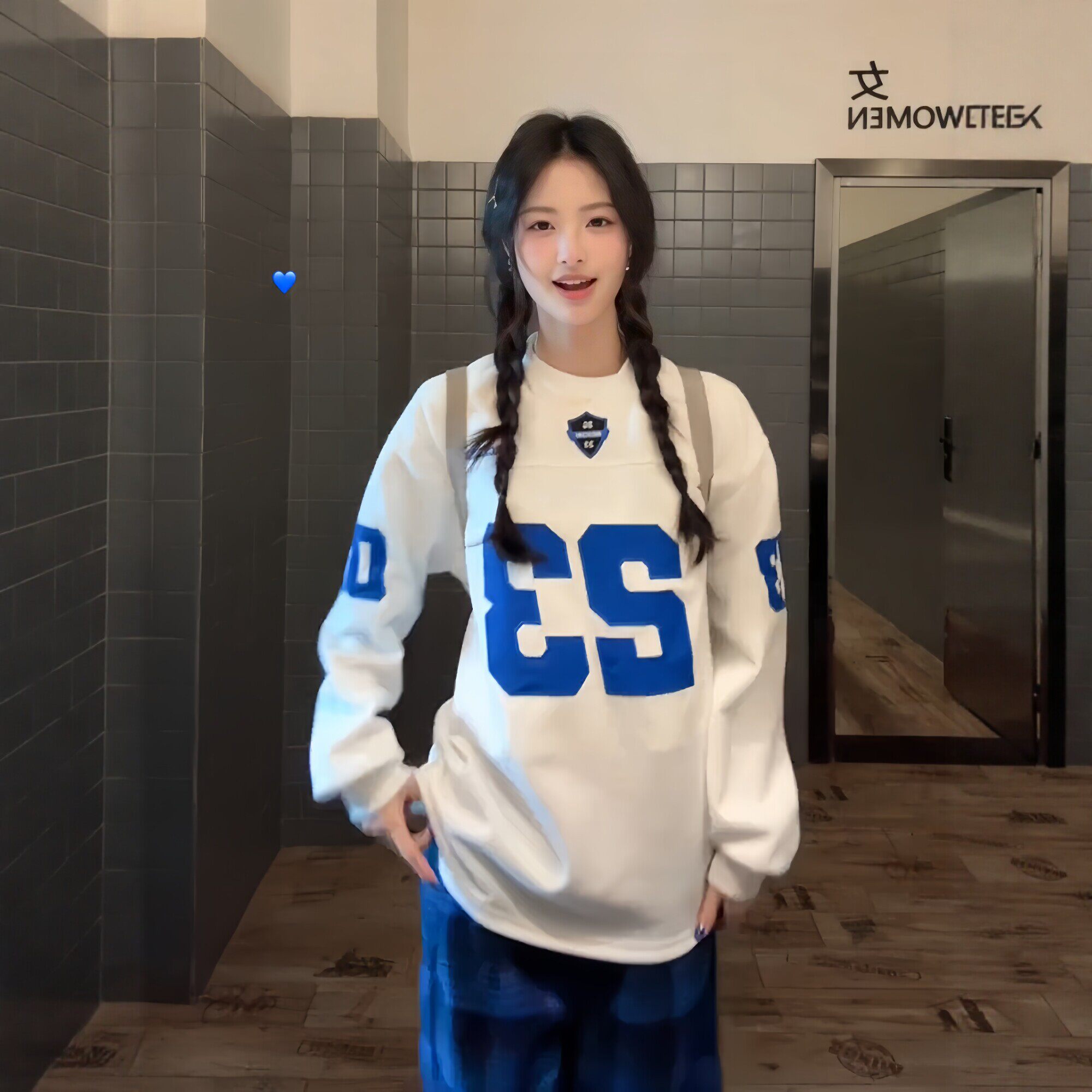 小恩同款白色卫衣23贴布刺绣运动V领春秋男女同款美式潮牌情侣服