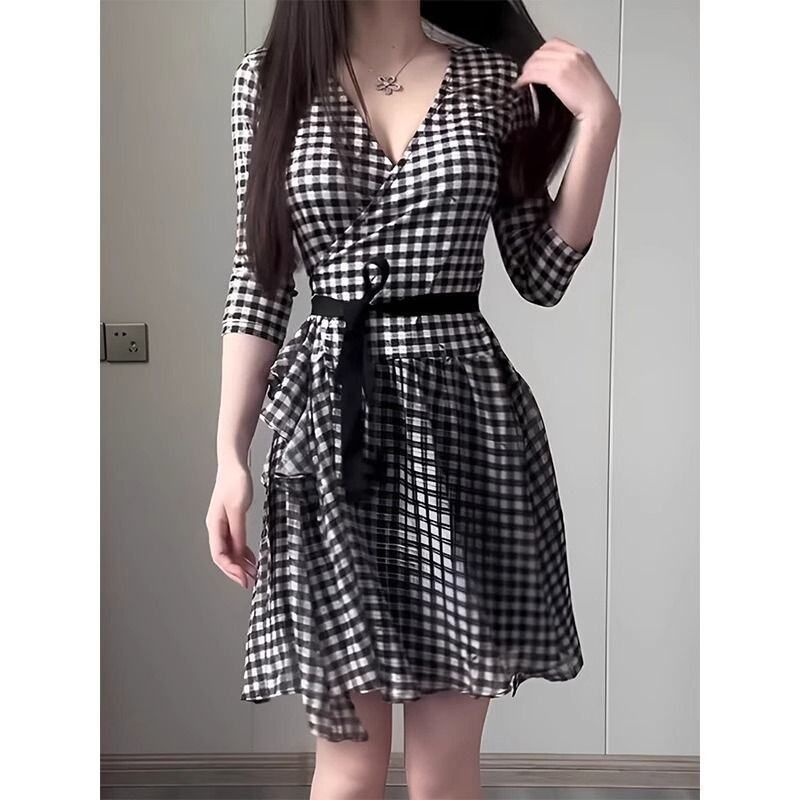 gyukin黑白格一片式系带连衣裙女