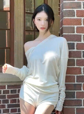 方圆同款白色 v领t恤 宽松叠感天丝羊毛长袖新款显瘦低领上衣女夏