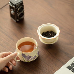 米黄鸢尾花带盖办公杯家用陶瓷泡茶杯防烫过滤一体喝茶杯功夫水杯