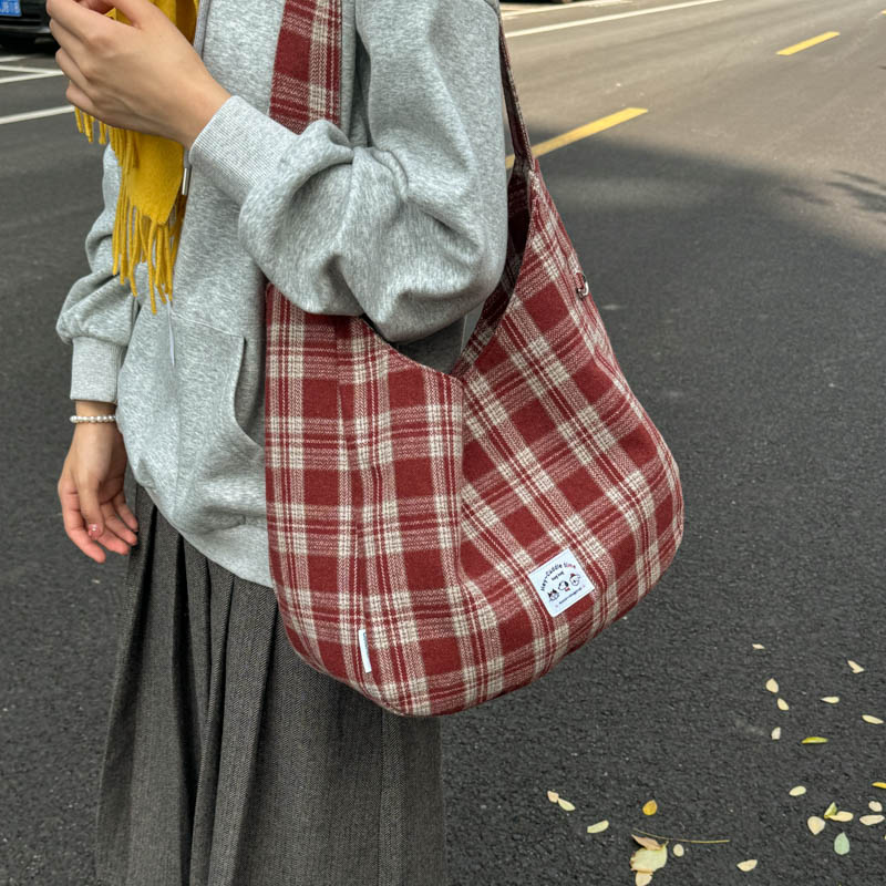 学院风复古格纹托特包包女式2025新款秋冬单肩包大容量通勤腋下包