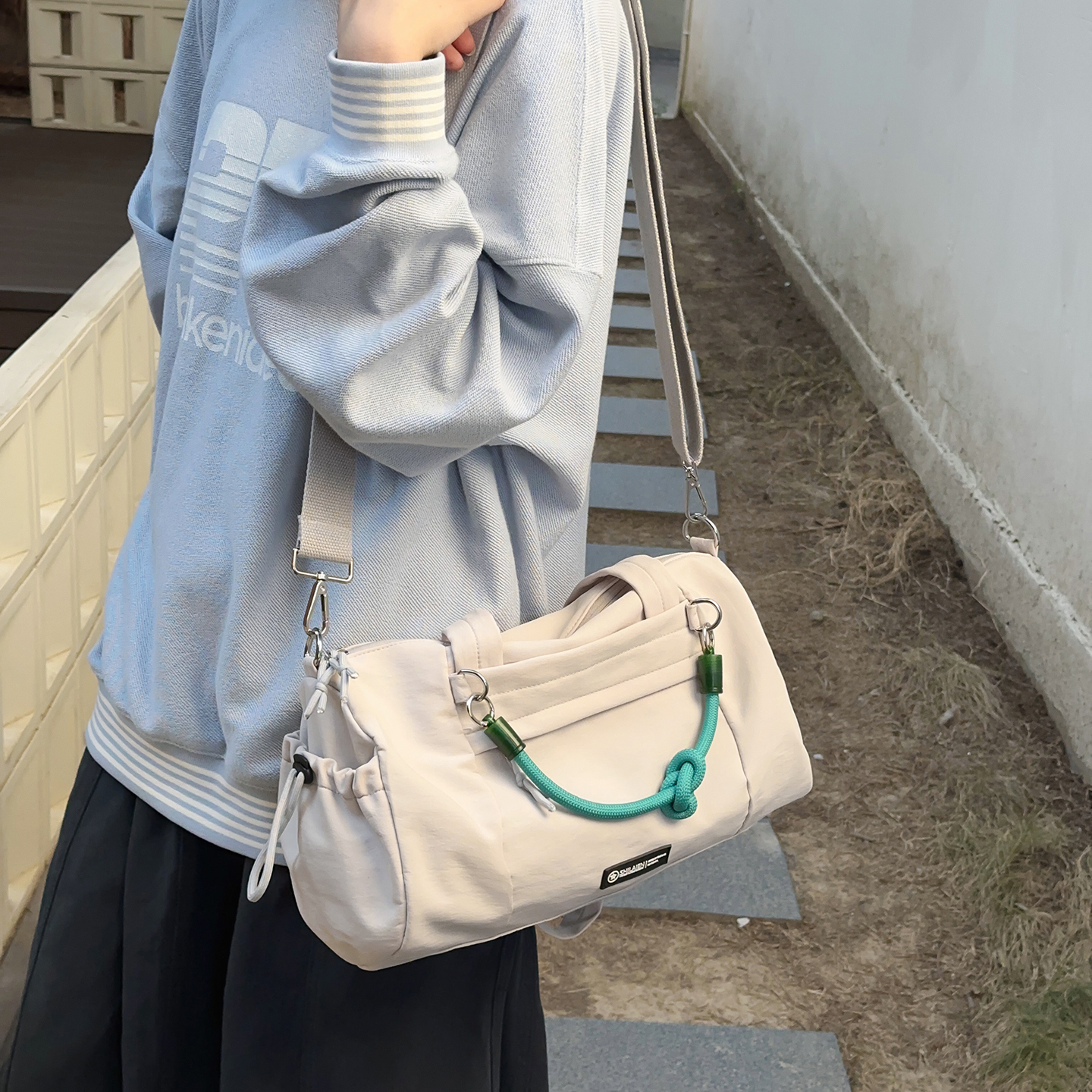 韩版ins简约时尚斜挎包大容量运动瑜伽健身包轻便手提单肩行李袋