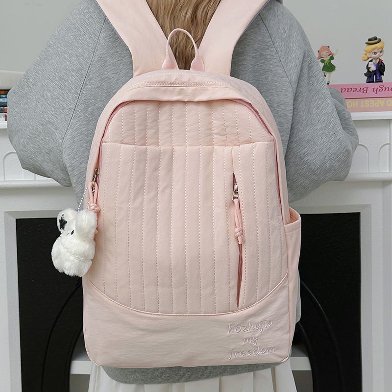 羽绒布简约百搭高颜值双肩包