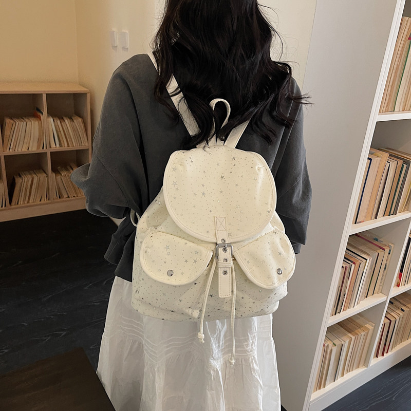 学院风星星帆布双肩背包女2026新款潮时尚通勤大容量休闲学生书包