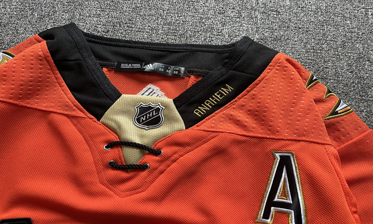 유럽과 미국의 스포츠 하라주쿠 스타일 힙합 힙합 긴팔 NHL 아이스 하키 유니폼 느슨한 대형 자수 저지
