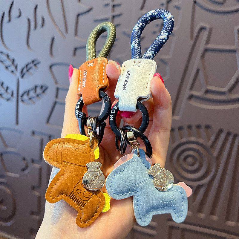 创意PU皮革马上有钱手绳扣挂件可爱情侣汽车钥匙扣包包小挂饰,节庆用品/礼品,钥匙扣,淘宝优惠券,粉丝福利购,淘宝优惠卷
