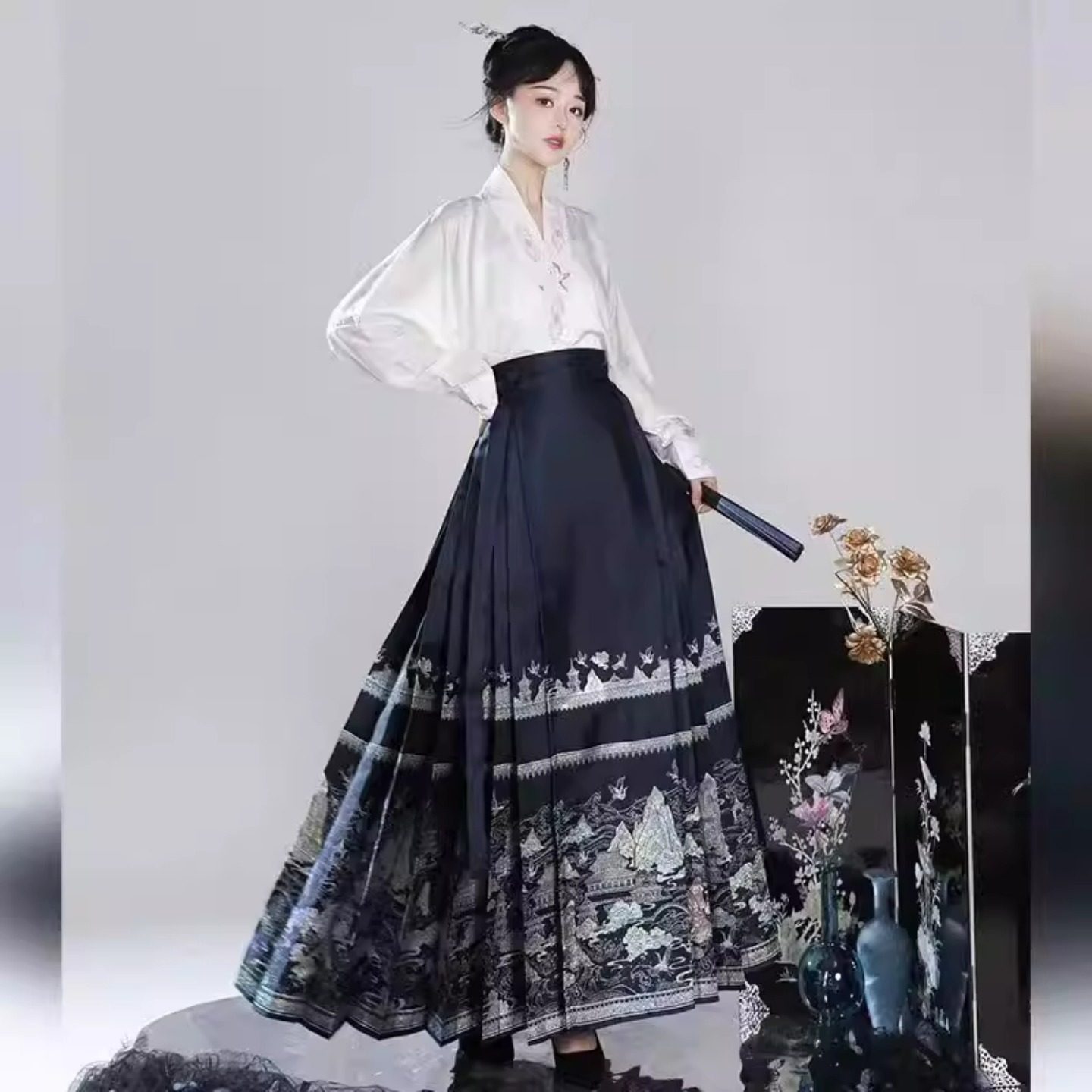 [海上仙山]原创螺钿新中式马面裙套装飞机袖日常通勤明制女