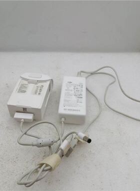 DJI 大疆电源适配器PH4C100 大疆 PHANTOM4 PH4-5870MAH 锂电